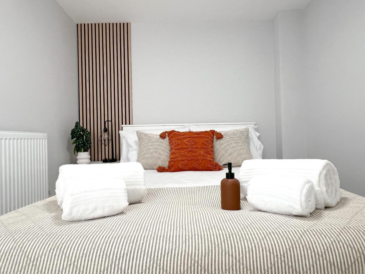 The Bohemian Basement Apartamento Maidstone Exterior foto